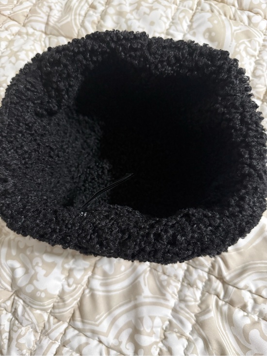 Zara Black Shearling-Trim Bucket Hat - Women Medium main image 6